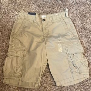 Gap cargo shorts